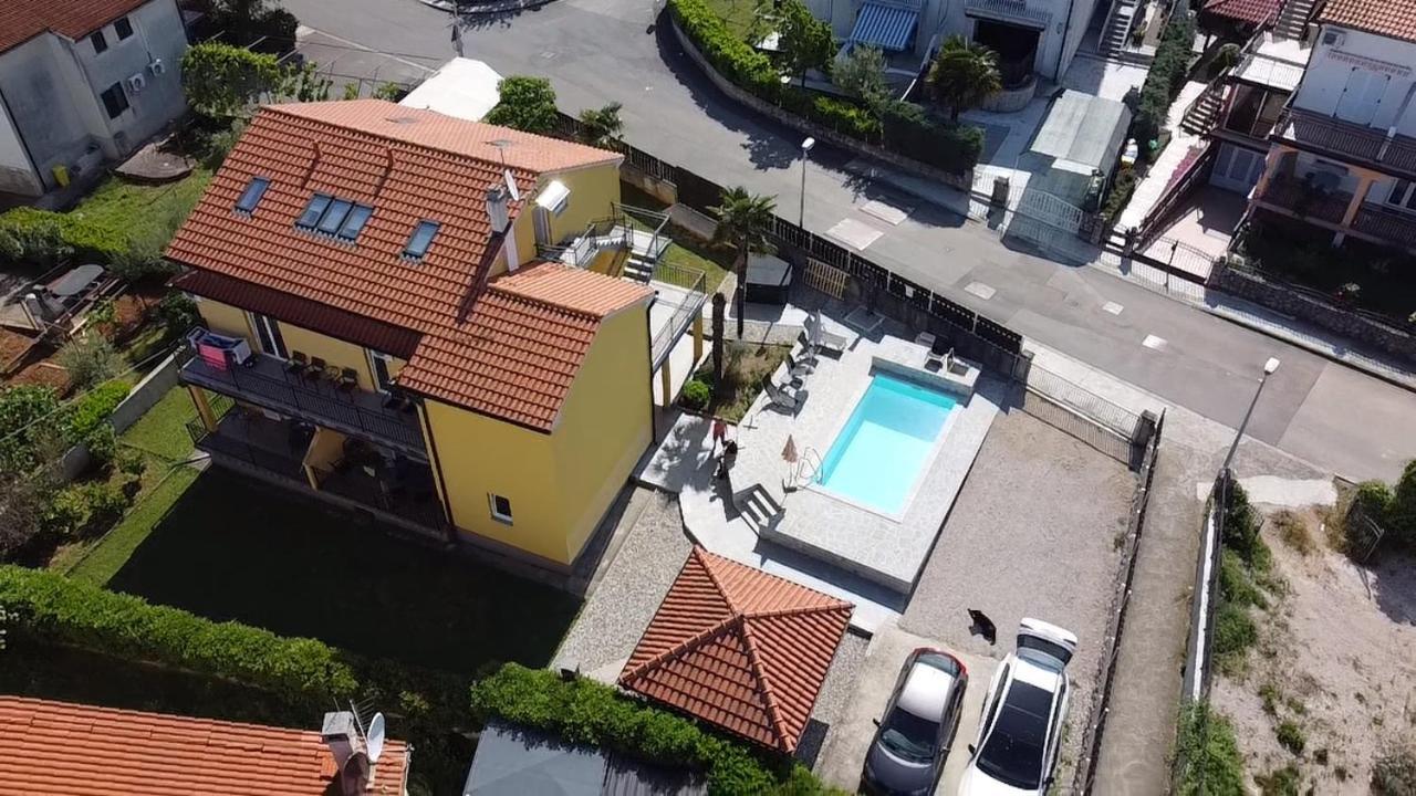 Apartamento Tom'S House Njivice Exterior foto